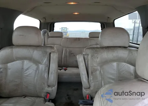 2002 Chevrolet Suburban K1500 z USA, uszkodzony, nr VIN 1GNFK16Z22J215058